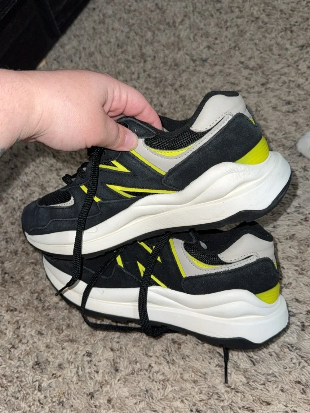 New Balance Black & Neon Yellow Low-Top Sneakers 57/40
